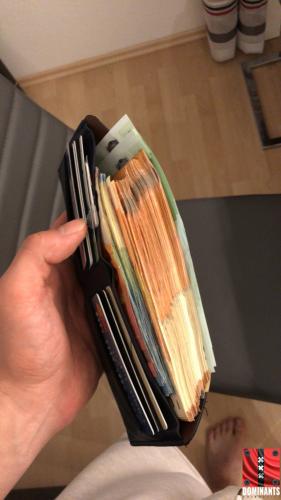 0FAB84B3-983D-482D-B004-848C70520AC0