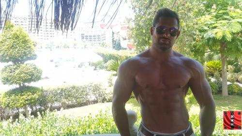 327-1467486425-8716-7652