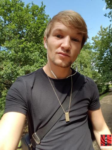 LOSE THE CASH YOU WORKED HARD FOR TO A REAL MAN