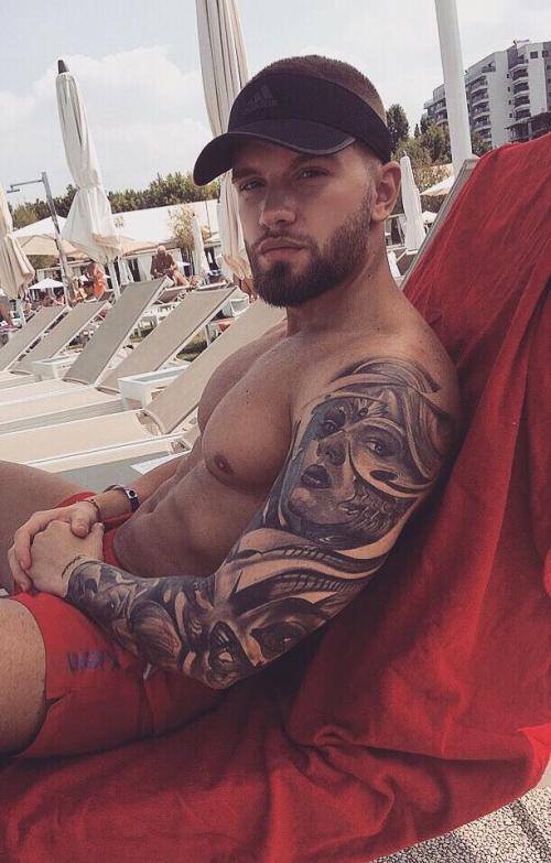 40318659_1900842233558823_1065733281950990336_n