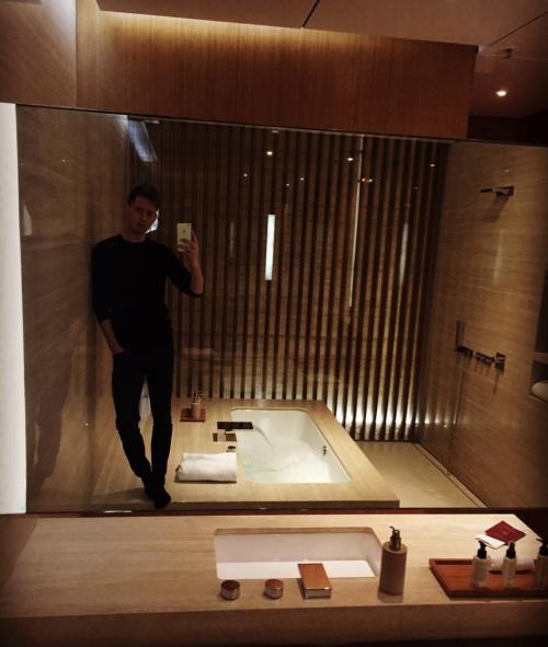 First Class Suite Hongkong Airport