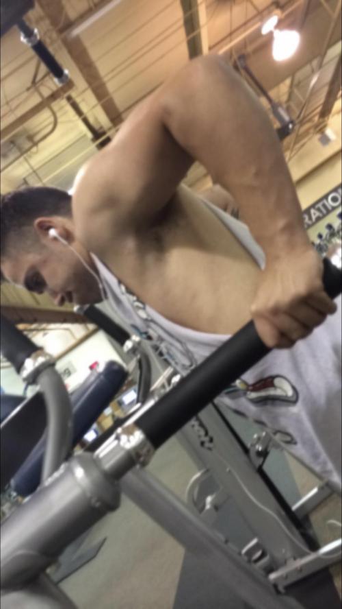 EAA5B95F-F5E3-455F-B872-E9882D9DE967