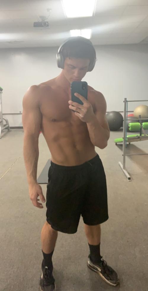 F0D28D52-7872-48C5-B010-1988020E3ACB