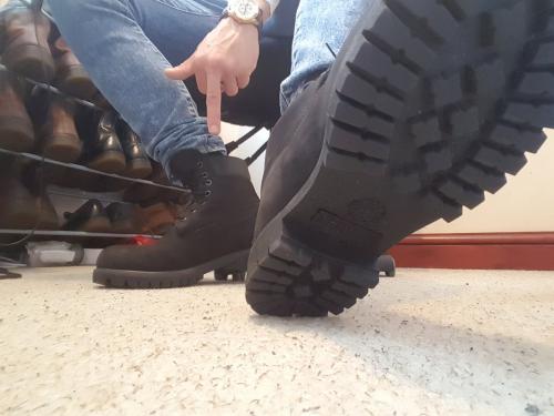 BLACK TIMS CRUSH YOU