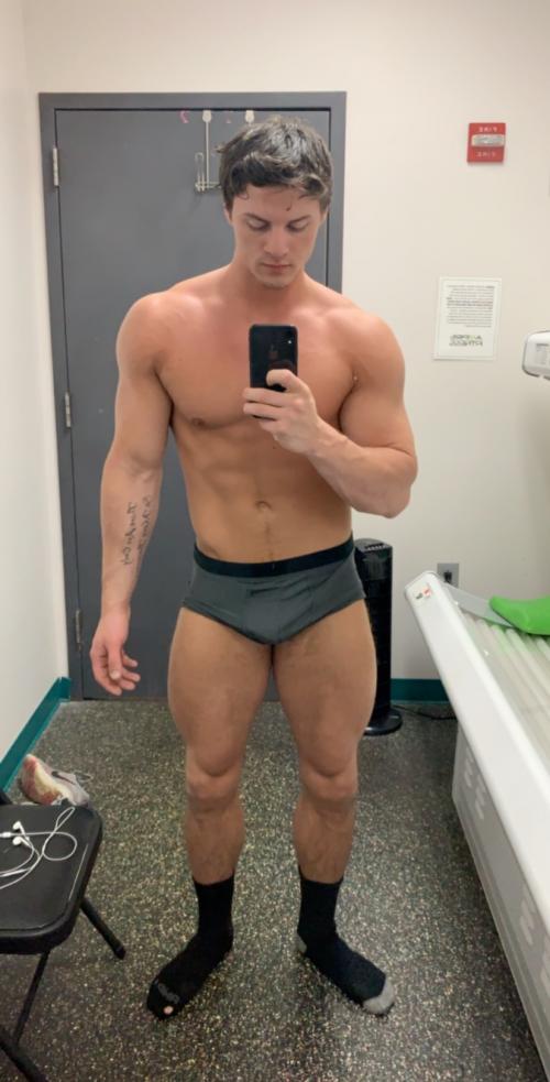 FD3E21E2-310F-4322-9420-967F1E804701