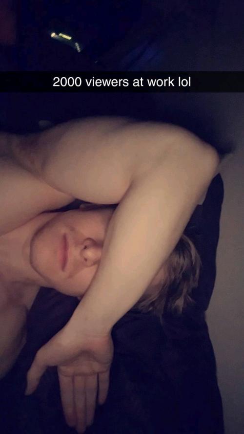 Snapchat-715821438