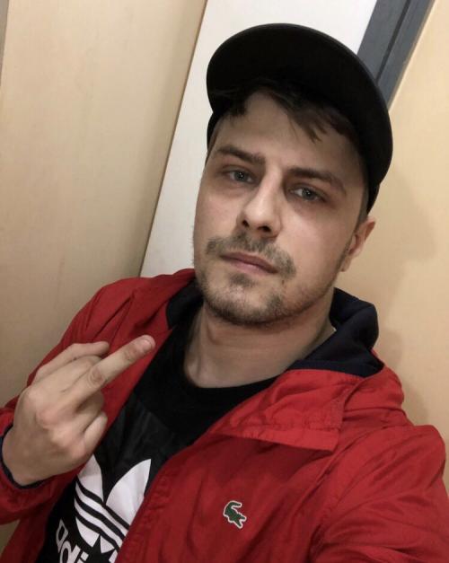 4C04B6A4-A399-4838-8256-D1F6983B06AC