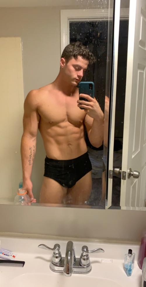 C878ABCC-3AAE-463A-9661-8E3C9C18E65D