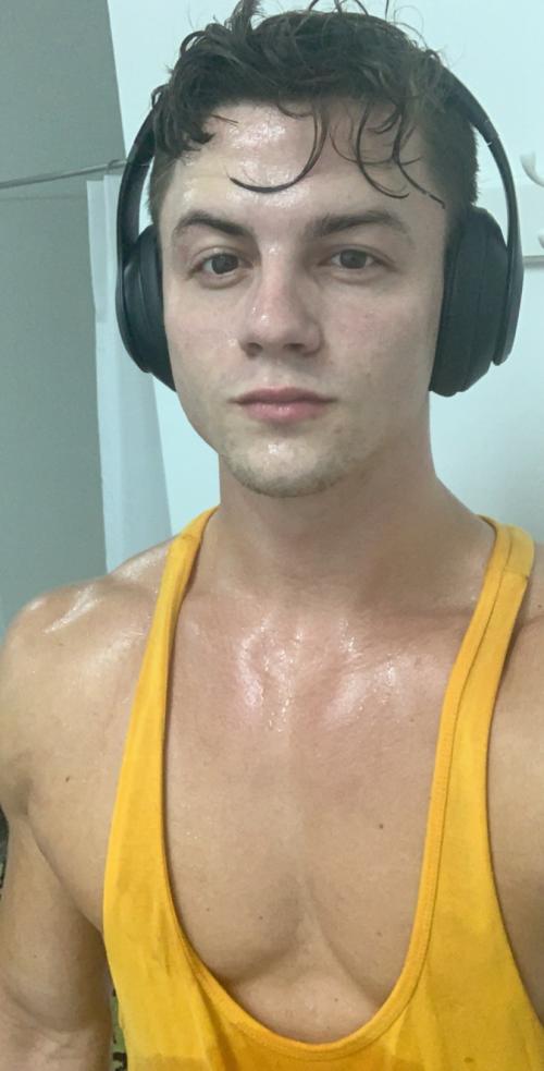 3A978F27-9D64-4F69-B9A7-6045B2D6244B