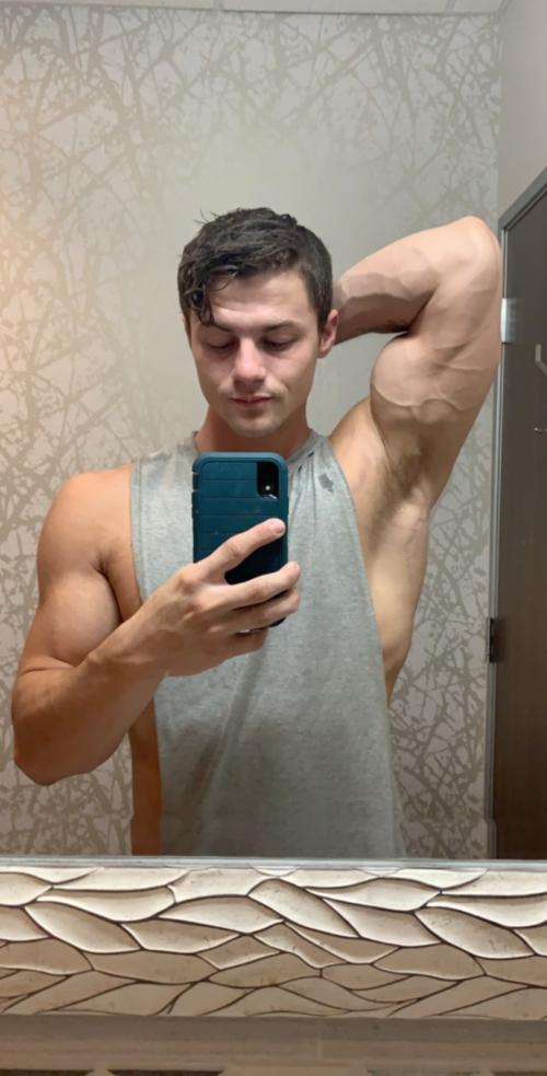 AC1B553B-3A08-4F90-8F32-8F405D56CBBD