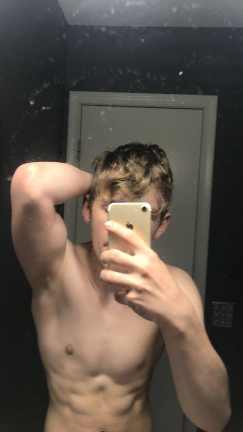 B2B11794-9040-4D72-B3EF-C14731F29E4F