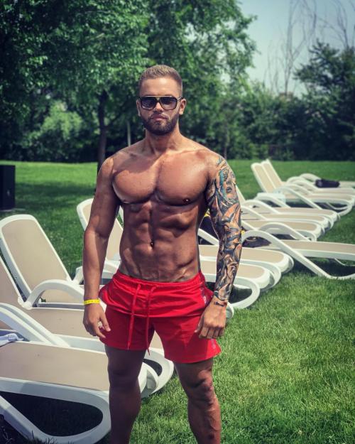 Facetune_29-05-2019-10-58-41