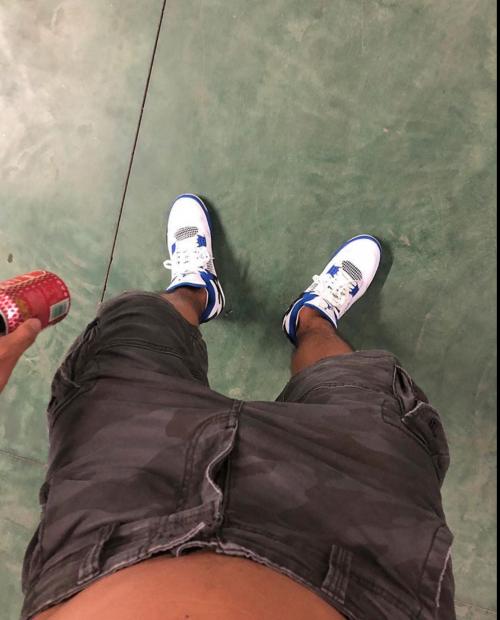 AC741AAB-5A31-4B84-8C24-4355535C199E