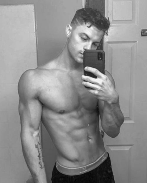 3E197B81-DBD5-467E-AAD3-F1AECCCD2376