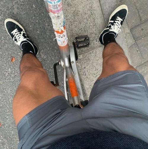 AA611E78-CB8B-41FD-B4C5-6F207DAFE6AD