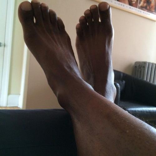 feet