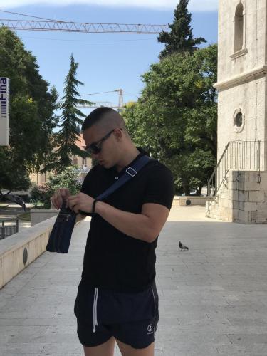 B83F4EE4-AB2A-430D-A161-DF529538CA3D