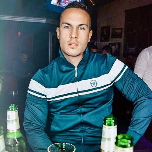 E9FB6BA7-6D81-4DAC-8A0F-55ADE75FBDB8