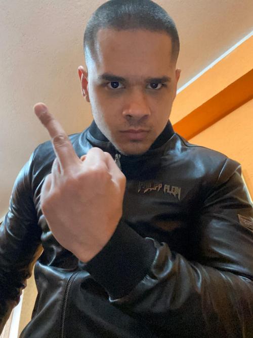 99F445BE-DC2A-4C5D-B404-6AEAEB50B0D3