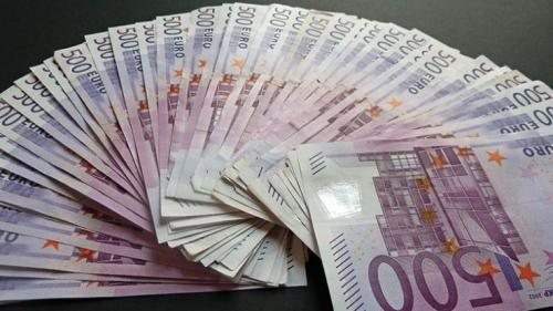 500-euro-schein_original_R_by_Andrea-Damm_pixelio.de_-737x415