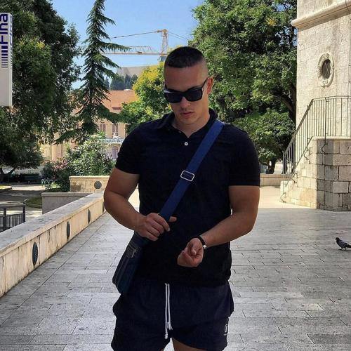 4ADB0860-8F3D-4968-9068-B2A2DE4A2347