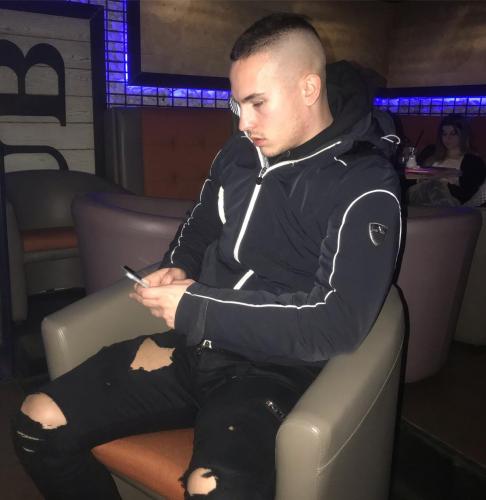 8CC6CB4B-385C-4EF1-903C-8D599DD038AD