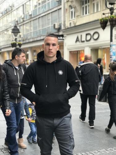 38E01C96-4F3F-4D42-8440-665F63F7BA3A