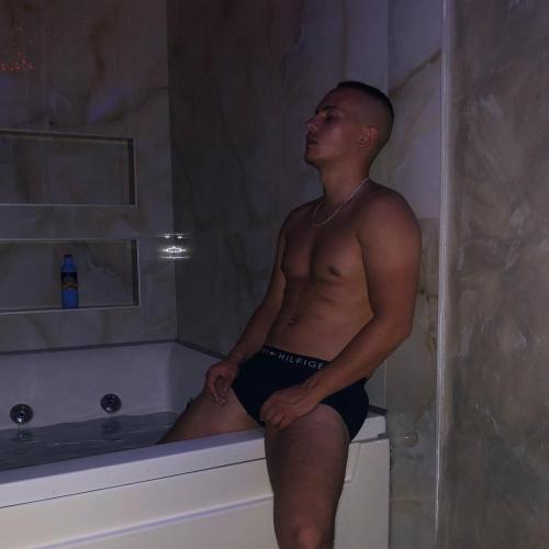 6BA7E77F-44B0-4CB6-B972-E4A8040DE291