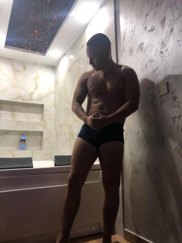 1C99F705-FE45-46D1-966A-703ECFA9169E