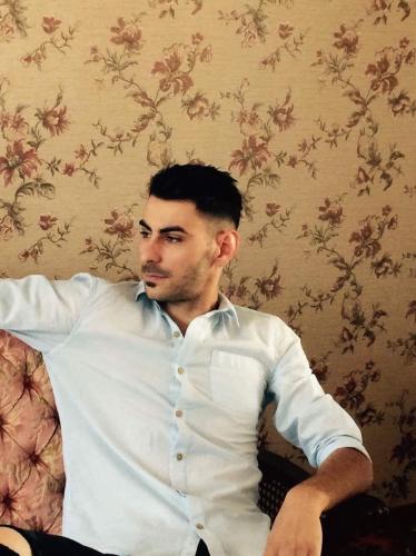 82000A12-8B4D-4BDA-89EB-6135952E7000