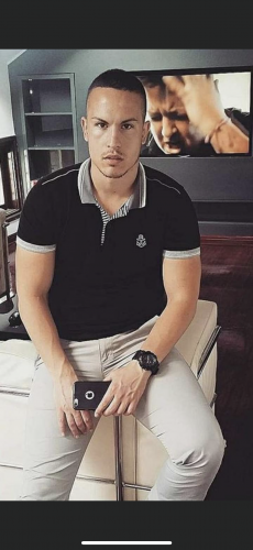 6015FC70-48C5-4FF8-B22C-CAC0F7C52093