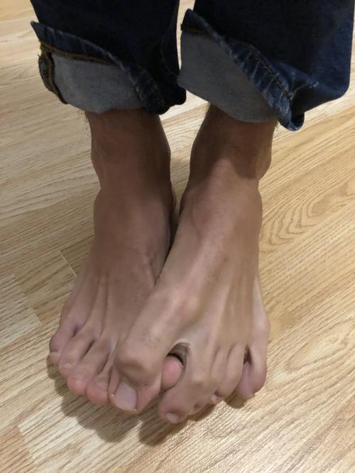 8413DDD3-2832-4F3E-BFC7-C717A2DB1944