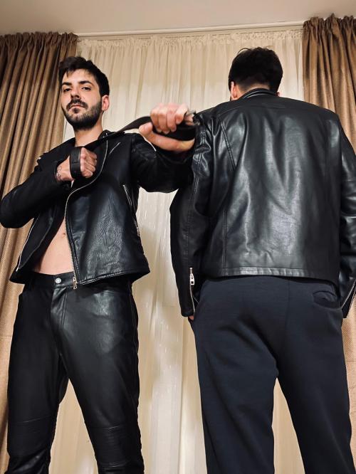 64F135CB-5078-4DCC-9CEE-CA2D6C14A2E0