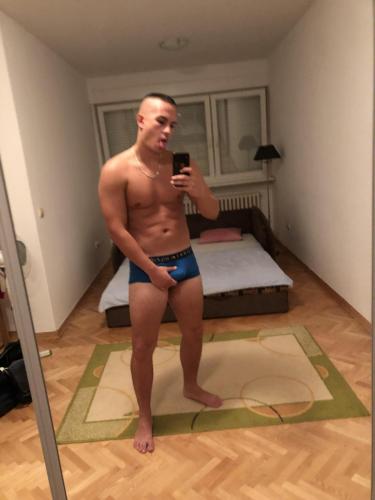 2A7A2E9B-234A-4229-B8C3-51017AD0861D