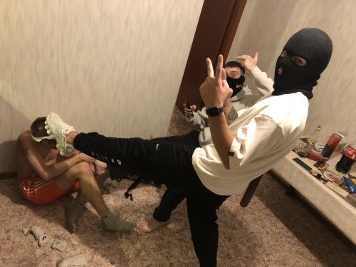 42954AB8-5FE0-4C23-837B-7D5B95BF07C6