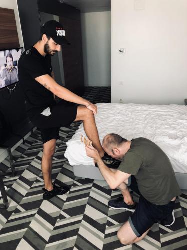 E7A03B25-F2EF-4962-86E9-39A067BDF1E0