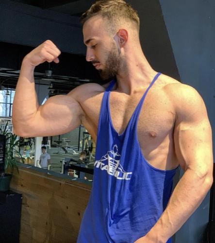 1719841D-91EA-4129-AEA2-5666481D1829