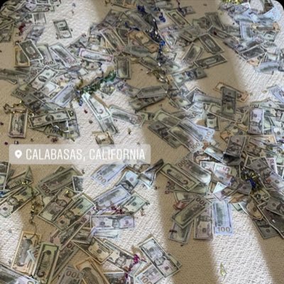 0DFD12D9-7013-4FA3-B3D7-D34509146741