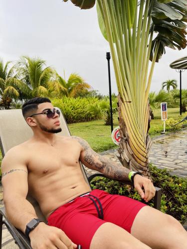 1C4B7BE2-FC08-4241-B846-D81464C7F220