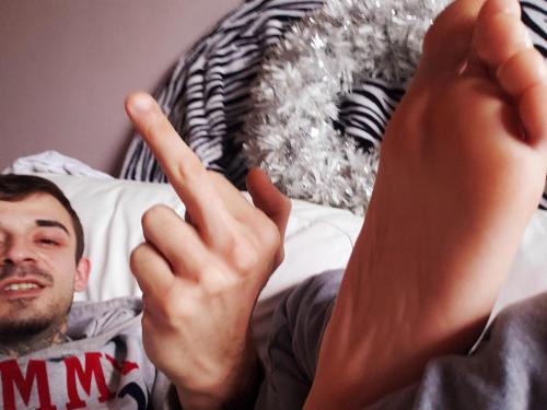 F204C200-56C4-41DB-90A3-EFF70F18C2C7