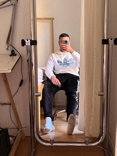 85F84133-8710-47AC-8DD4-DF36E266341C