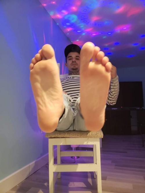 DDEB092A-9759-446E-BCCF-4154216741EF