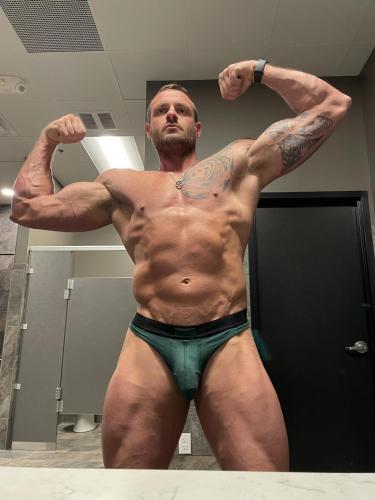 CFB13A68-62EA-431E-AA2C-ED4DB27FA914