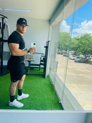 14c76890-497b-4931-8a85-4cf368a127b4