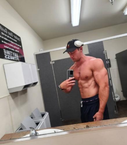 Screenshot_20220407-234057_Instagram