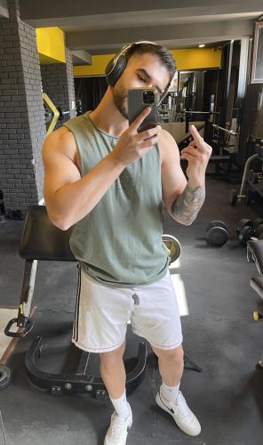 1682CB7F-4B38-4A6B-B10B-8F5C7DFDC320