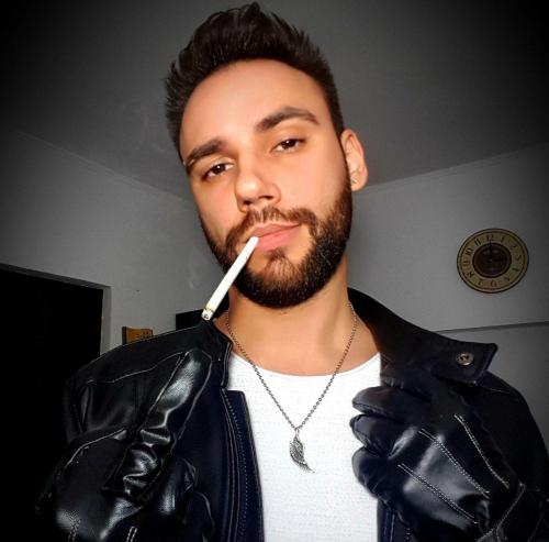 master edy tigara muie