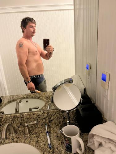 BA53C9F5-8235-44DA-BA76-3D58644741AD