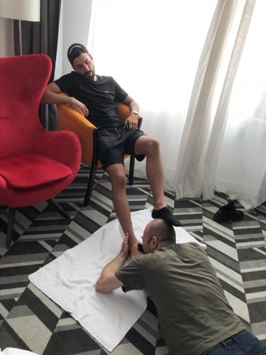 FB7B9525-84B8-4A56-BAAA-E9C5AFE7C28A