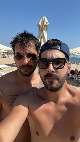 6CAC724F-3500-4A1A-B83E-379845FC87CA